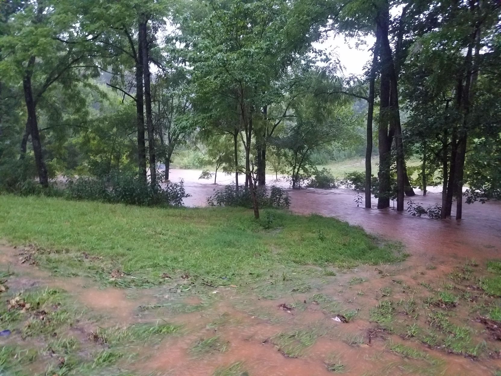 LNA 0802 flooding - Carrie 2.jpg